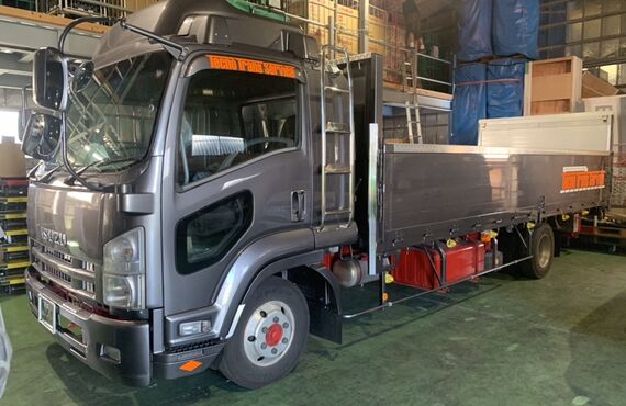 お客様から精密機械の輸送依頼を頂戴しています | 三郷をはじめお荷物の運送は株式会社テクノトランスサービス